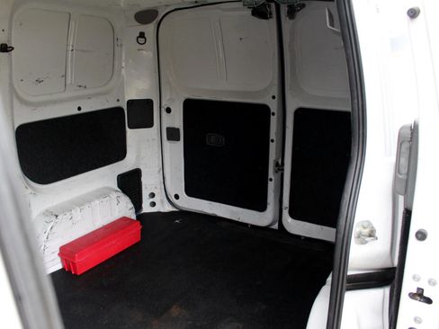 Used 2018 Nissan NV200 SV image 25