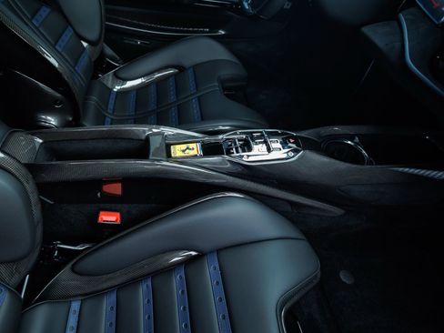 Used 2022 Ferrari SF90 Stradale image 64