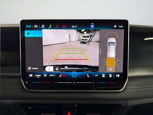 New 2026 Volkswagen Tiguan SE AWD/4WD image 16