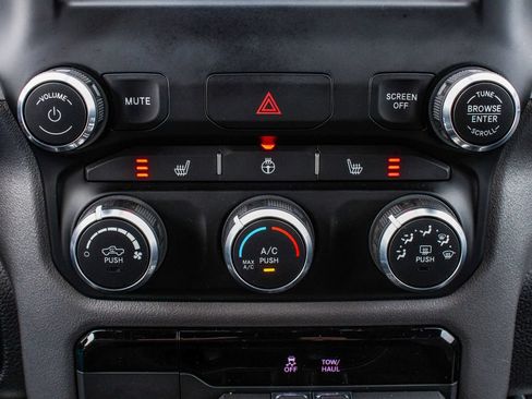 Used 2023 RAM 1500 Big Horn AWD/4WD image 22