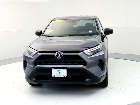 Used 2023 Toyota RAV4 LE AWD/4WD image 8