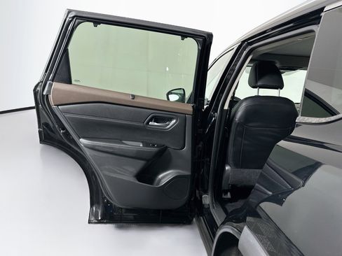 Used 2023 Nissan Rogue SL w/ SL Premium Package FWD image 27