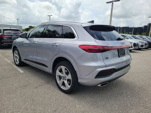 Certified 2025 Audi Q5 Premium w/ Premium Plus AWD/4WD image 5