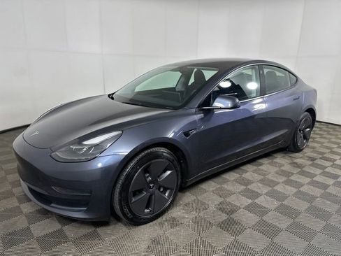 Used 2023 Tesla Model 3 Standard Range image 7