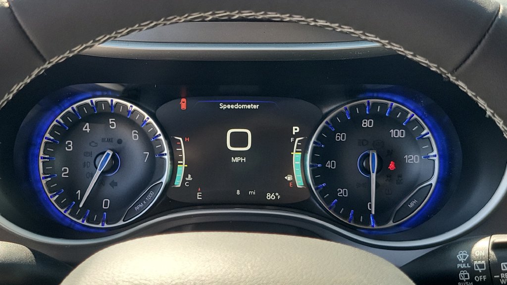 New 2027 Chrysler Pacifica Select w/ Family Tech Group FWD image 23