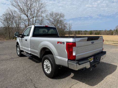 Used 2019 Ford F250 XL w/ XL Value Package image 3