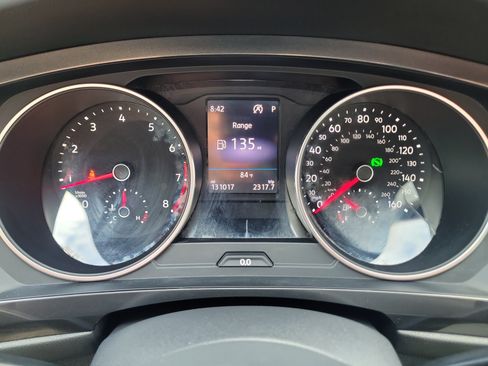 Used 2018 Volkswagen Tiguan S w/ 3rd Row Seat Package AWD/4WD image 25