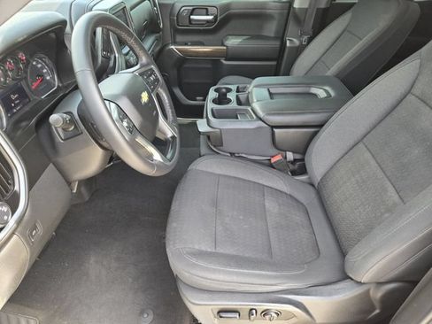 Used 2021 Chevrolet Silverado 1500 LT RWD image 13