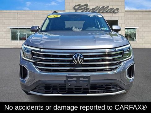 Used 2025 Volkswagen Atlas SE AWD/4WD image 3