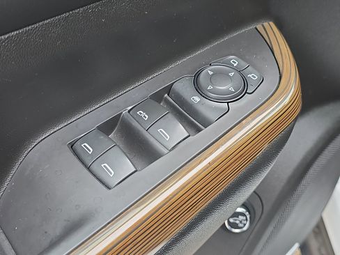 Used 2019 GMC Acadia SLE w/ LPO, Floor Liner Package AWD/4WD image 13