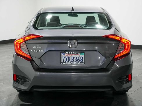 Used 2017 Honda Civic EX image 5