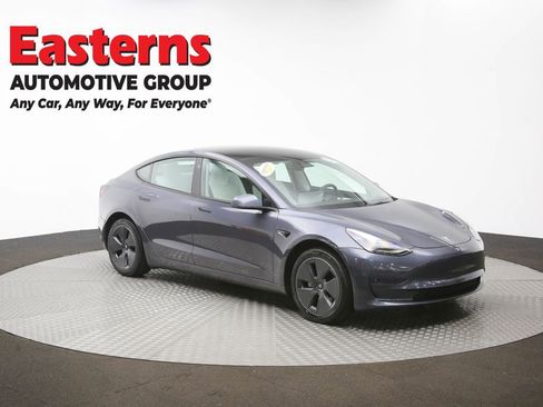 Used 2023 Tesla Model 3 Standard Range image 47