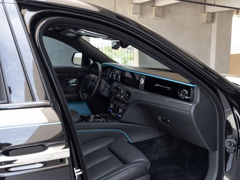 Used 2023 Rolls-Royce Ghost Black Badge w/ Black Badge Ghost Package AWD/4WD image 41
