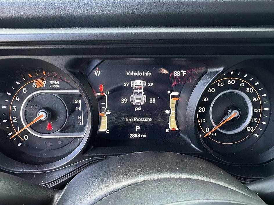 Used 2024 Jeep Wrangler Unlimited Rubicon w/ Capability Package AWD/4WD image 16