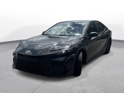 Used 2025 Toyota Camry SE w/ Multimedia Upgrade Package FWD image 2