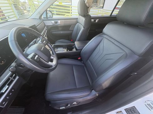 Used 2025 Hyundai Santa Fe SEL AWD/4WD image 39