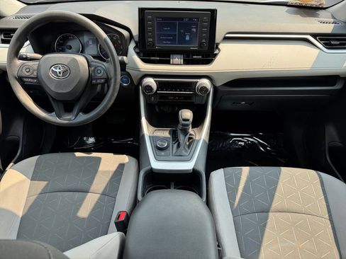 Certified 2022 Toyota RAV4 XLE w/ Carpet Mat Package (TMS) AWD/4WD image 12
