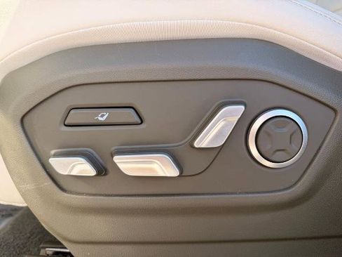 Used 2025 Hyundai Santa Fe Calligraphy image 30