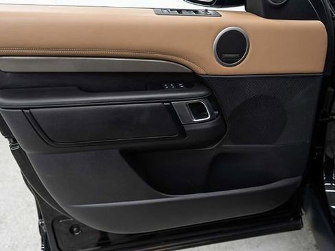 Used 2023 Land Rover Discovery S R-Dynamic image 20