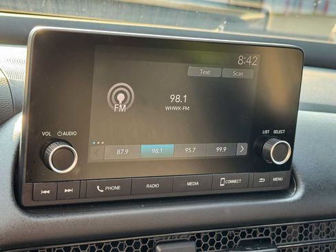 Used 2024 Honda HR-V LX image 17