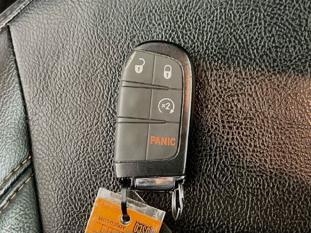 Used 2022 Jeep Compass Latitude AWD/4WD image 28