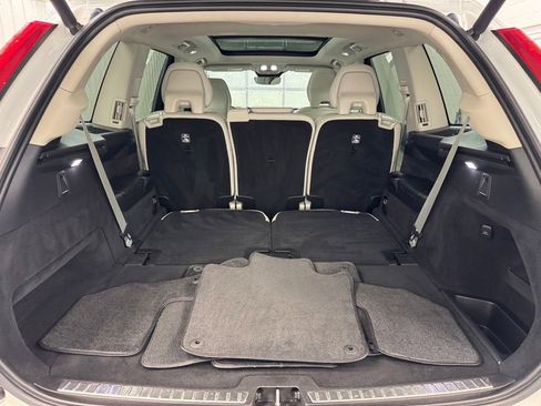 Used 2024 Volvo XC90 B6 Plus AWD/4WD image 27