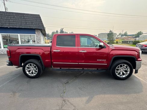 Used 2018 GMC Sierra 1500 SLT w/ SLT Premium Package AWD/4WD image 13