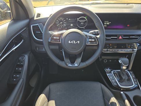New 2026 Kia Seltos EX w/ EX Sunroof Package AWD/4WD image 14