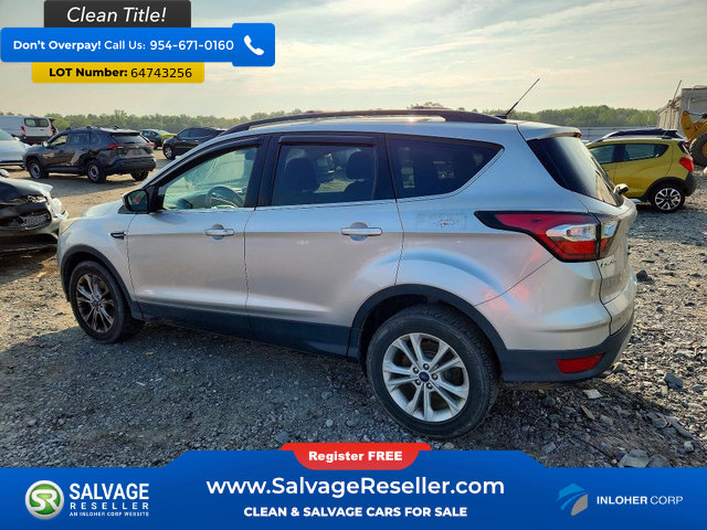 Used 2017 Ford Escape SE w/ Equipment Group 201A AWD/4WD image 3