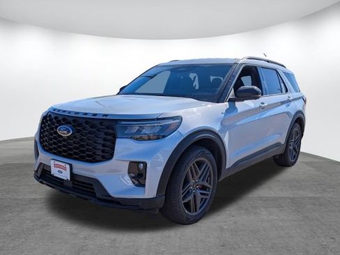 New 2026 Ford Explorer ST-Line image 4