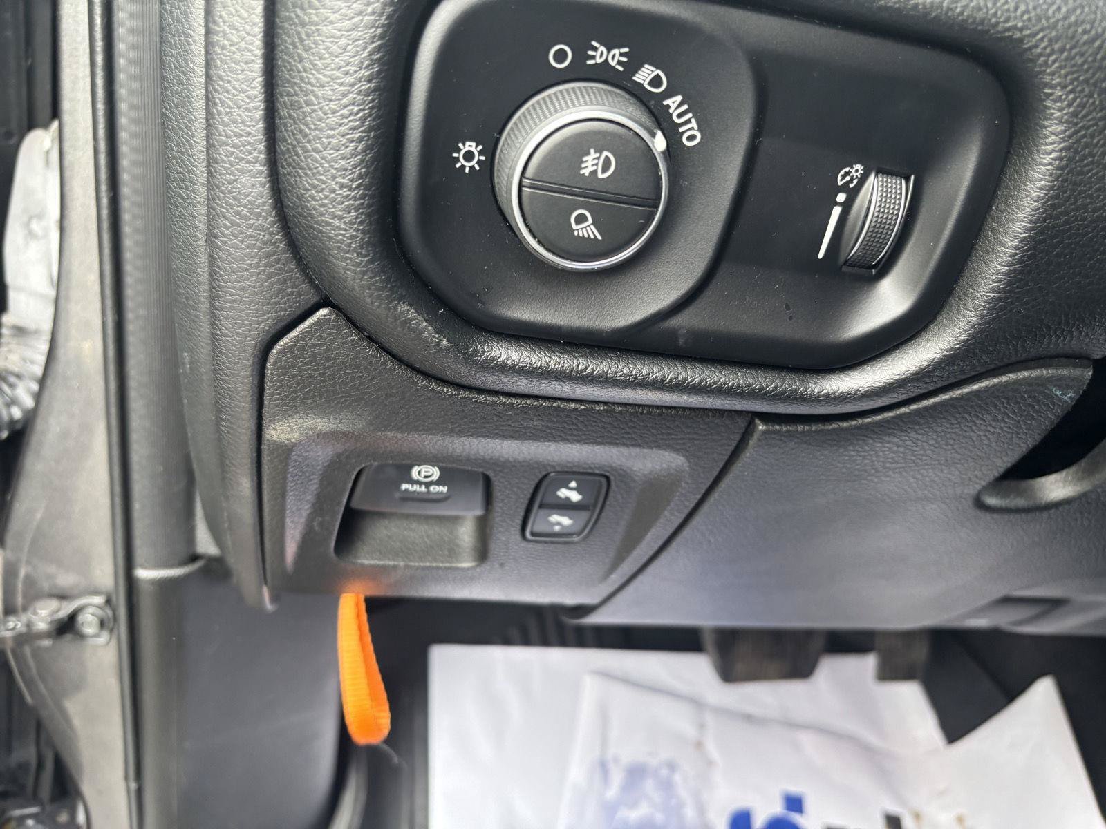 Used 2022 RAM 1500 Big Horn AWD/4WD image 19