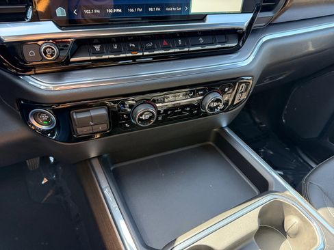 Used 2024 Chevrolet Silverado 3500 High Country w/ High Country Premium Package image 13