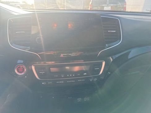 Used 2020 Honda Pilot Touring image 15