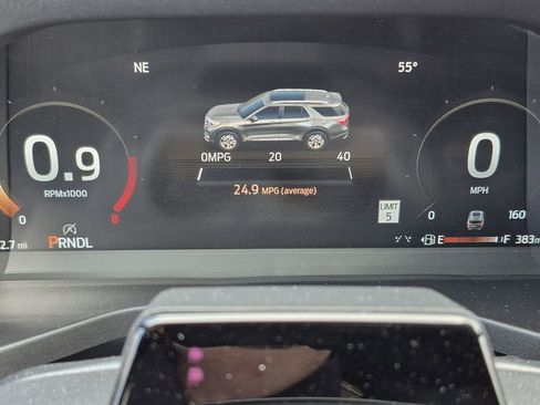 Used 2025 Ford Explorer ST-Line image 7