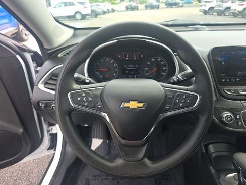 Used 2024 Chevrolet Malibu LS FWD image 18