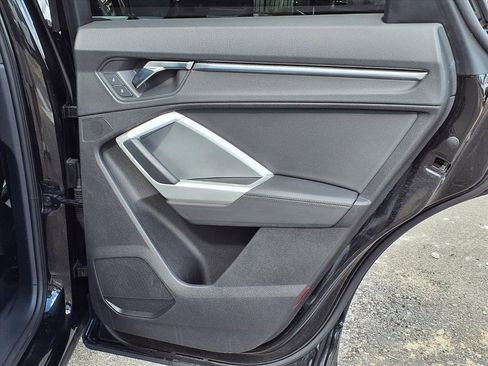 Used 2022 Audi Q3 2.0T Premium Plus w/ Premium Plus Package image 14