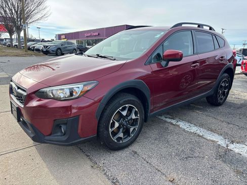 Used 2019 Subaru Crosstrek 2.0i Premium image 3