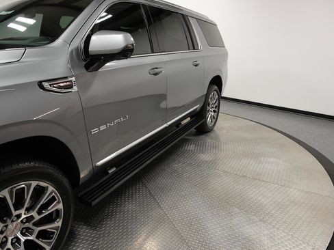 New 2026 GMC Yukon XL Denali w/ Sun & Power Step Package image 5