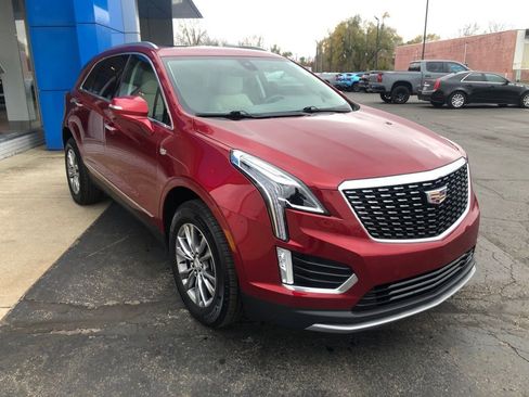 Used 2023 Cadillac XT5 Premium Luxury w/ LPO, Floor Liner Package AWD/4WD image 5