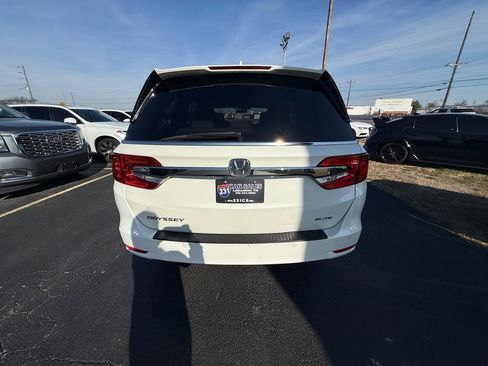 Used 2019 Honda Odyssey Elite image 4