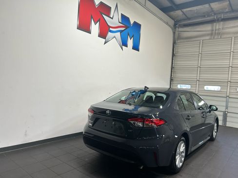 Certified 2025 Toyota Corolla LE w/ LE Premium Package FWD image 3