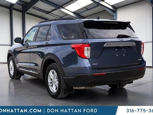 Used 2021 Ford Explorer XLT AWD/4WD image 25