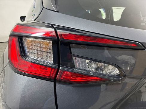 Certified 2024 Subaru Crosstrek 2.0i Premium image 8