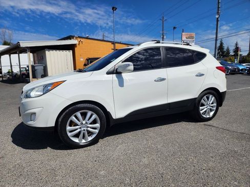 Used 2013 Hyundai Tucson Limited AWD/4WD image 10
