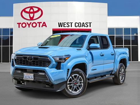 Certified 2026 Toyota Tacoma TRD Sport AWD/4WD image 1