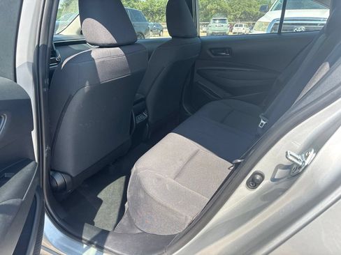 Used 2025 Toyota Corolla LE FWD image 11