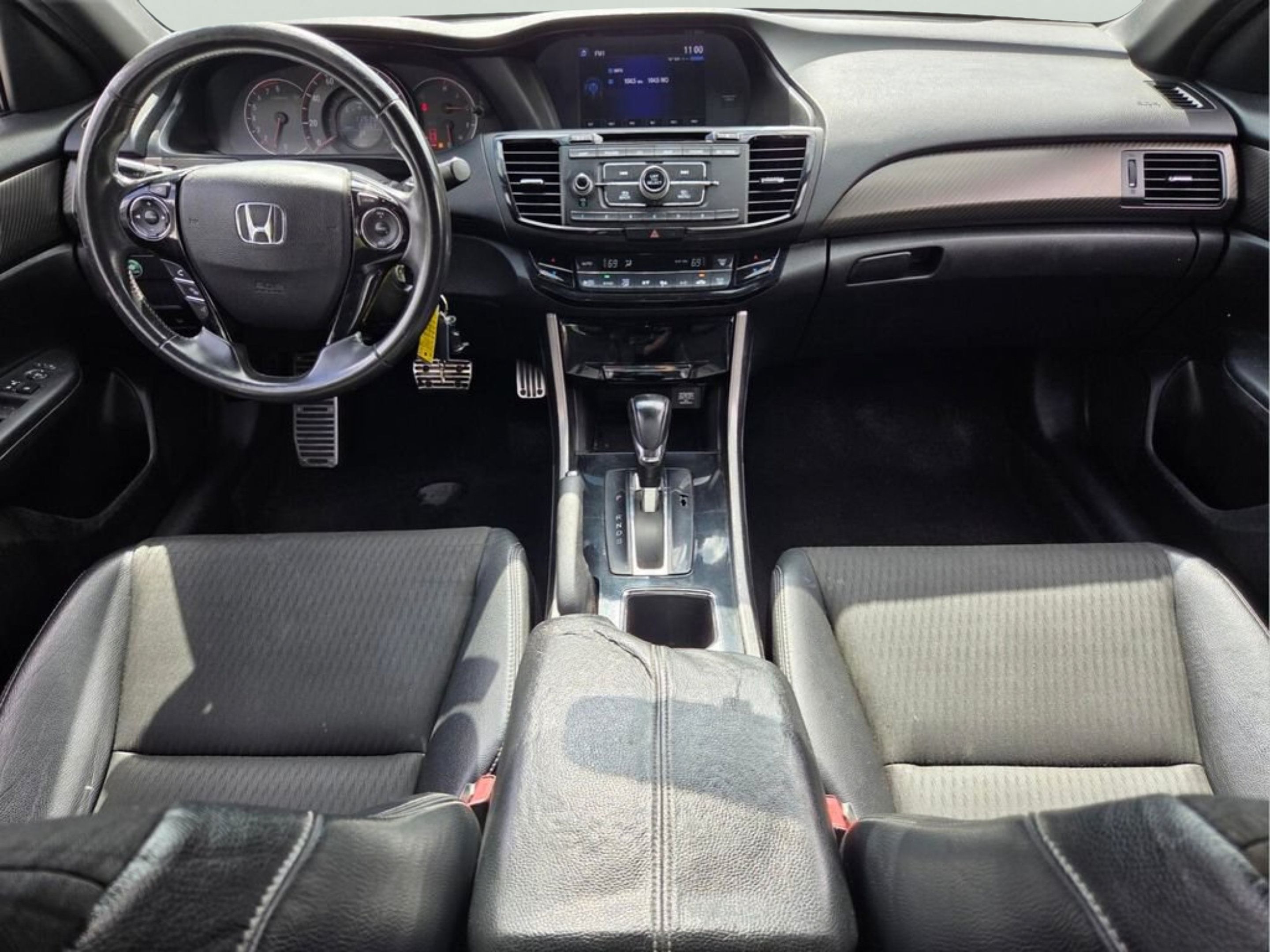 Used 2017 Honda Accord Sport image 12
