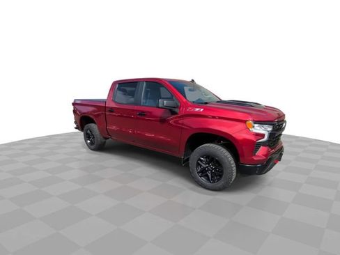 Used 2023 Chevrolet Silverado 1500 LT Trail Boss image 2