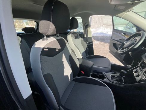 Used 2023 Volkswagen Taos S image 34