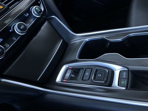 Used 2022 Honda Accord Sport image 29